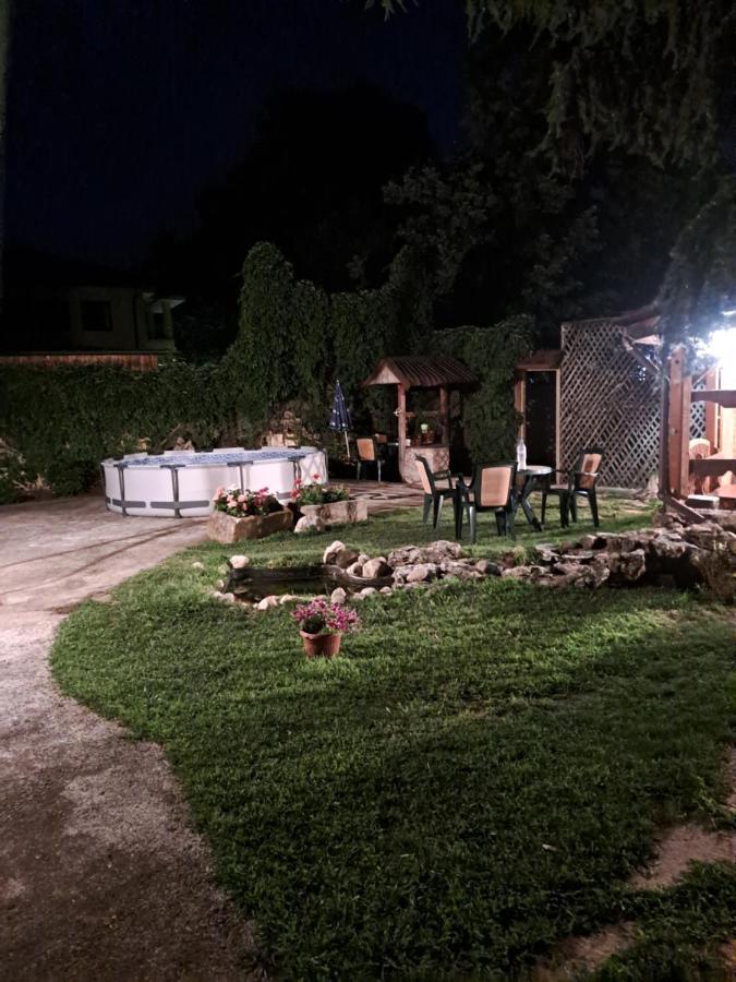 Къща За Гости -Хт Svilengrad Exterior photo